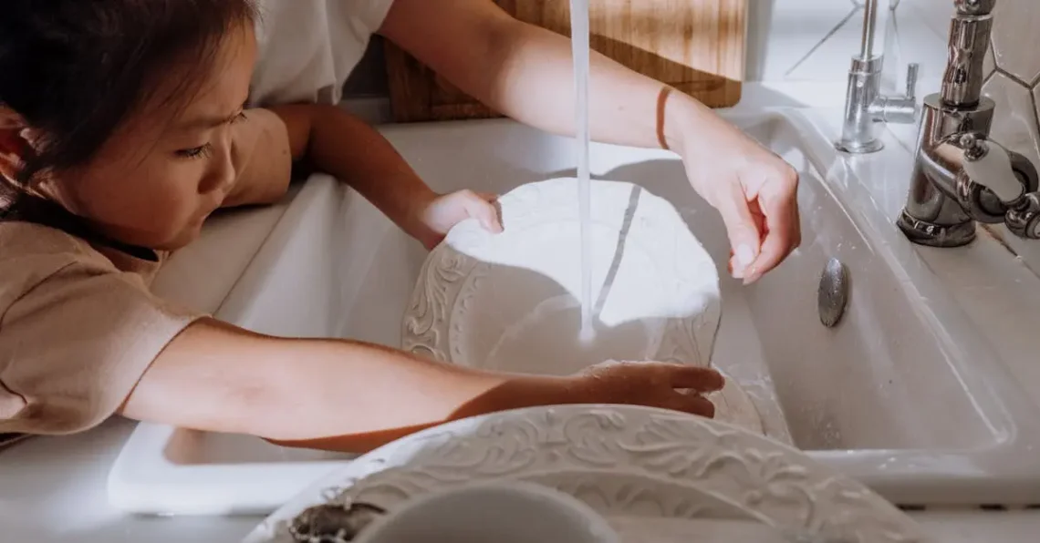 How to Use Chores to Teach Money Skills: A Practical Guide for Parents