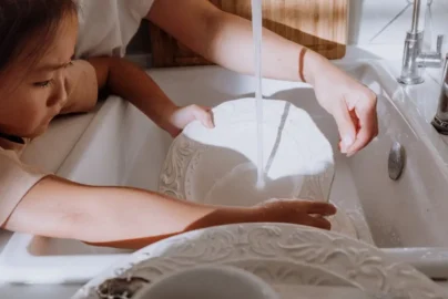 How to Use Chores to Teach Money Skills: A Practical Guide for Parents